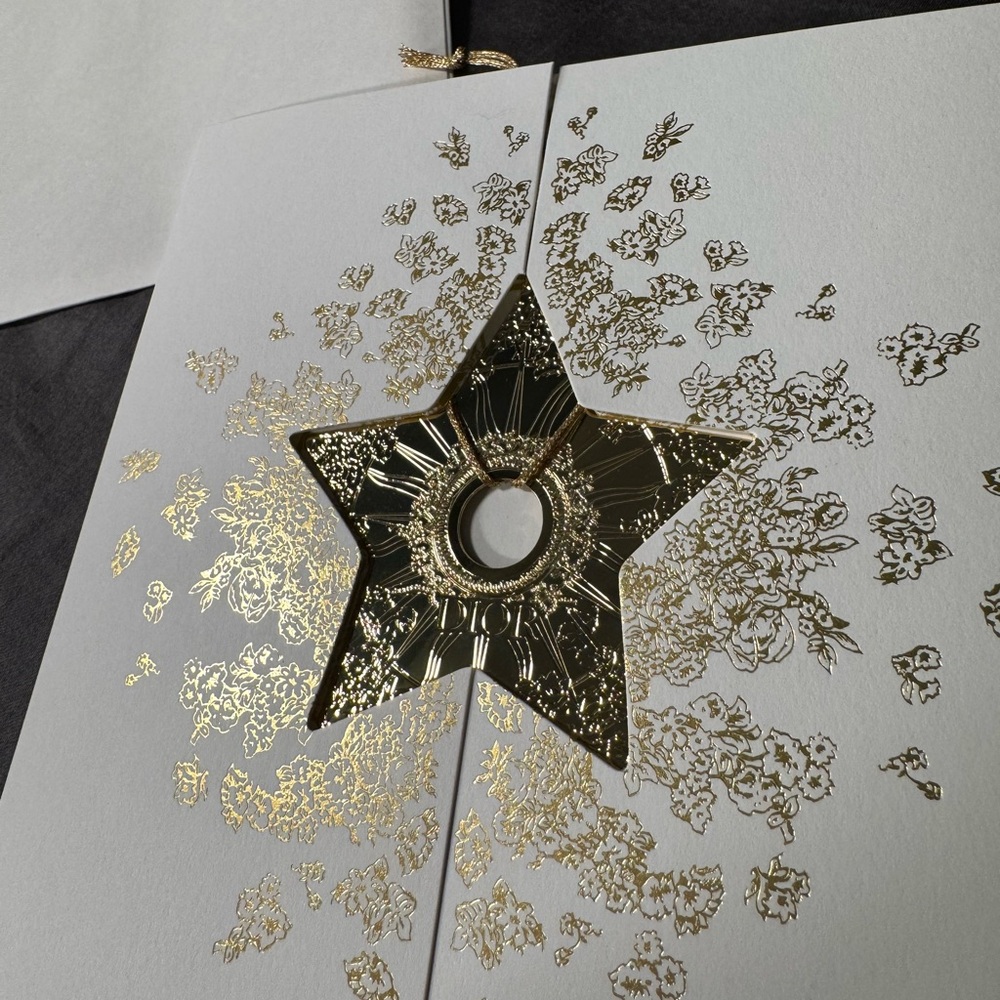 NEW DIOR HOLIDAY GOLD STAR ORNAMENT 2024
